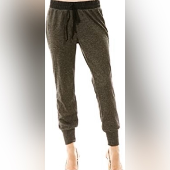 Forever 21 Pants - Ankle Zip Fashion Joggers Trackies